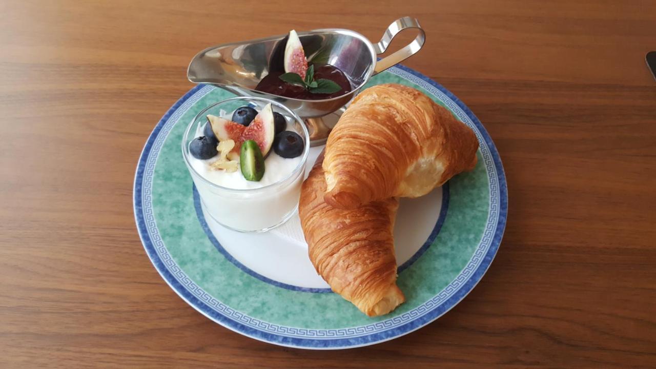 Napoleon Apartment